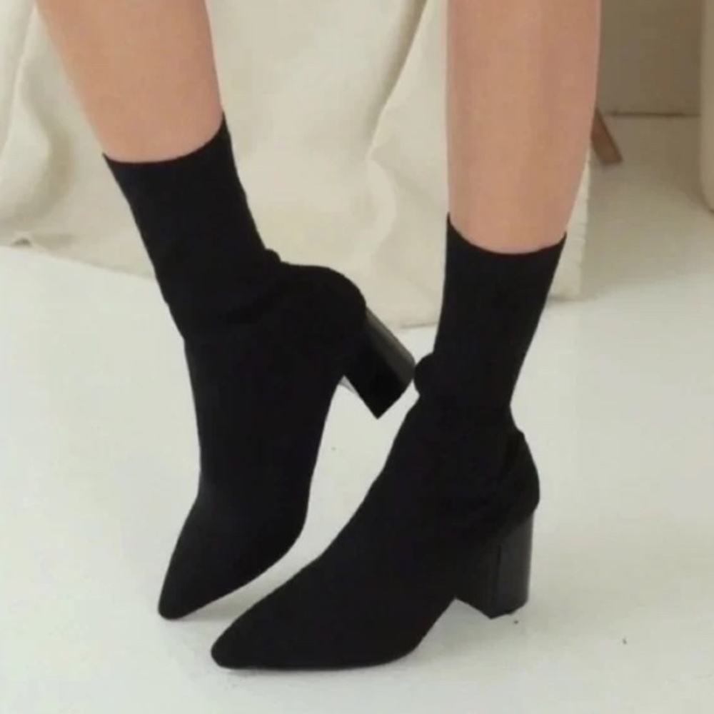 Stylenanda Knit Sock Low Calf High Boots